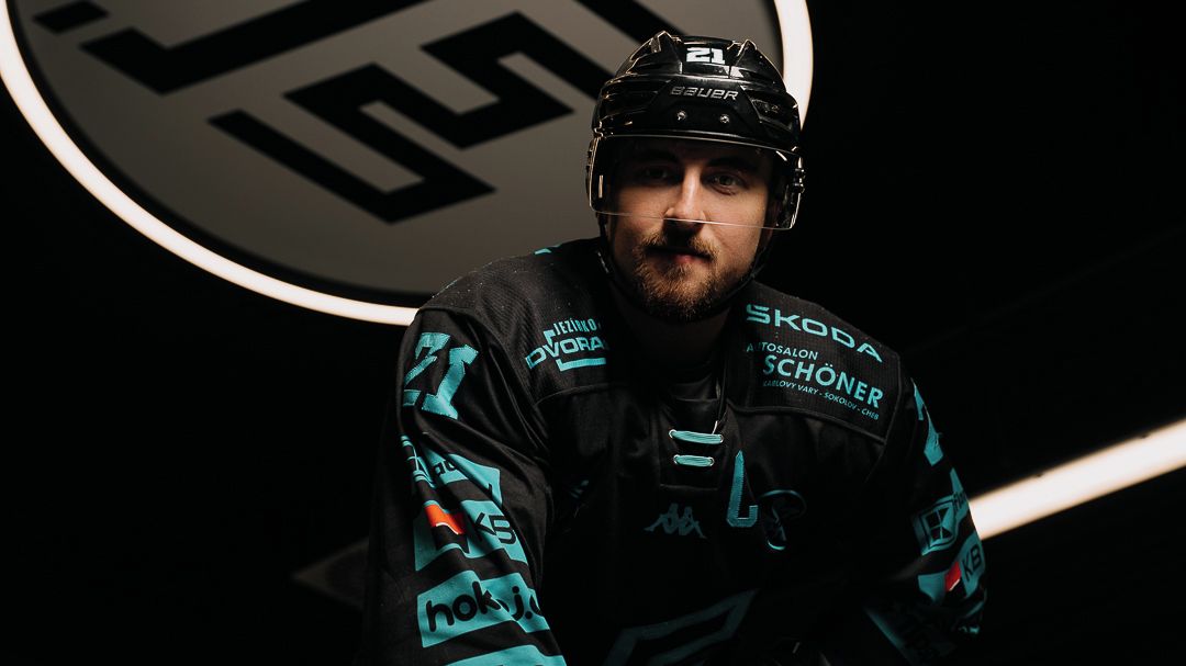 Odpadlík ze Sparty vyrostl. Černoch je lídr a brousí klenoty pro NHL